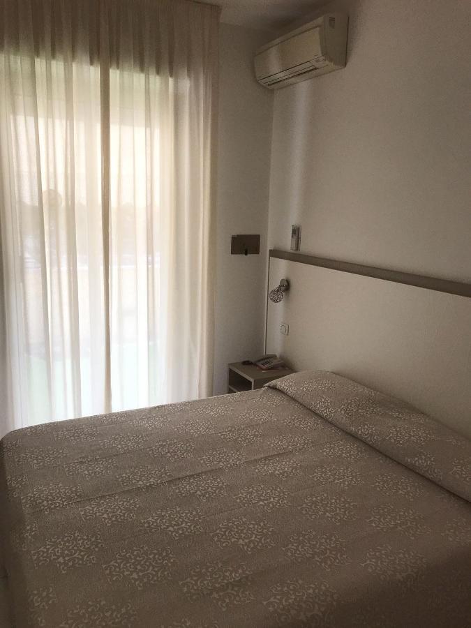 Rivamare Only Breakfast Hotel 3*